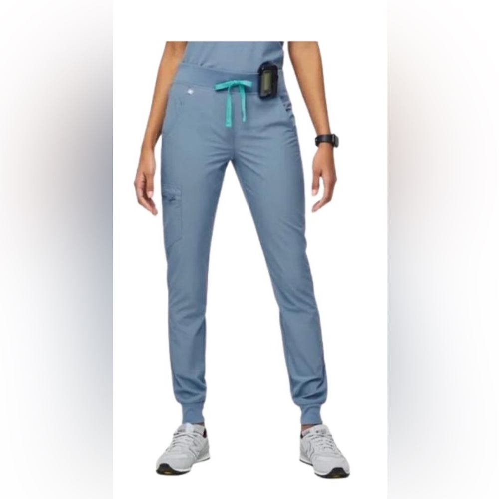 FIGS Zamora FREEx Jogger Scrub Pants, Cool Blue S/P